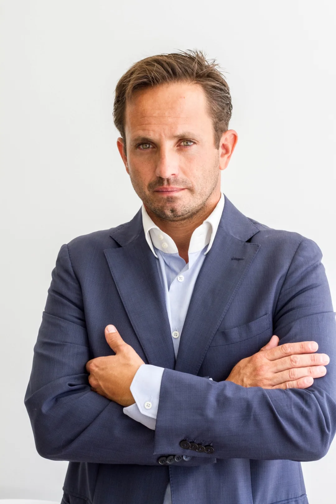 Hugo Gutiérrez Colás — Abogado español colegiado nr 6.539 ICALI, spansk jurist specialiserad på fastighetsrätt för svenska kunder på Costa Blanca